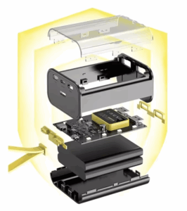 מטען נייד מפורק - מבנה פנימי עם סוללות 18650 ומעגל טעינה מהירה 20W